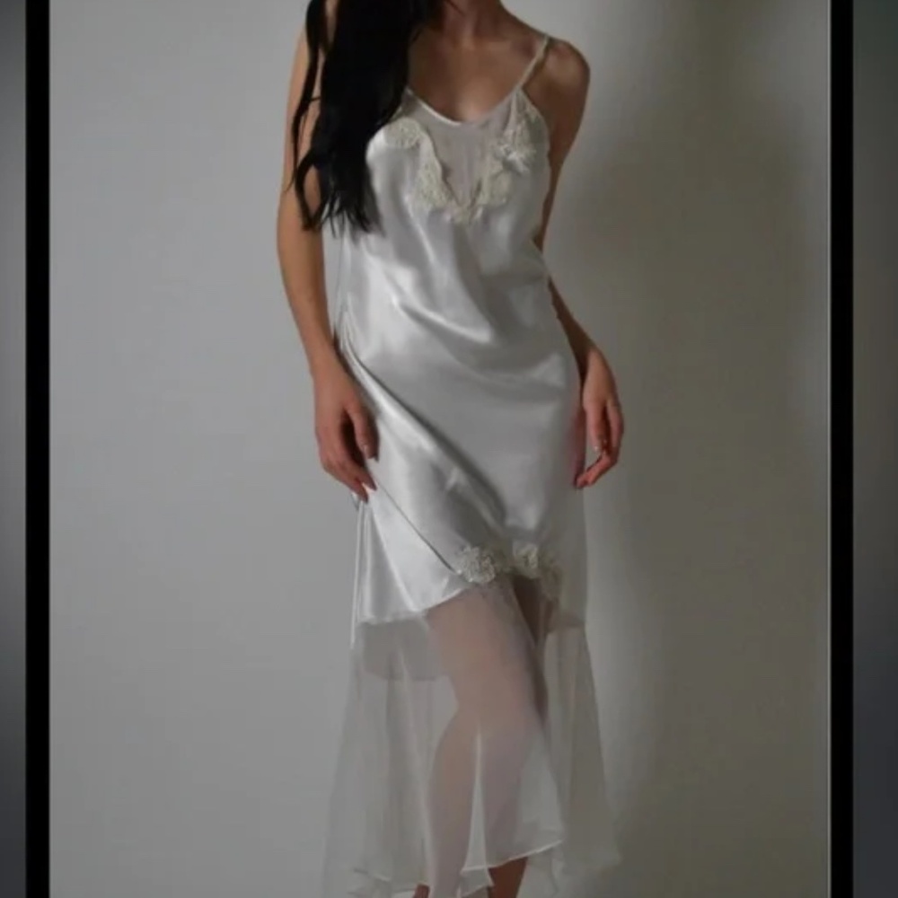 Vintage Gold Label Victoria's Secret Maxi Slip Dress white cream spaghetti strap - Picture 15 of 15